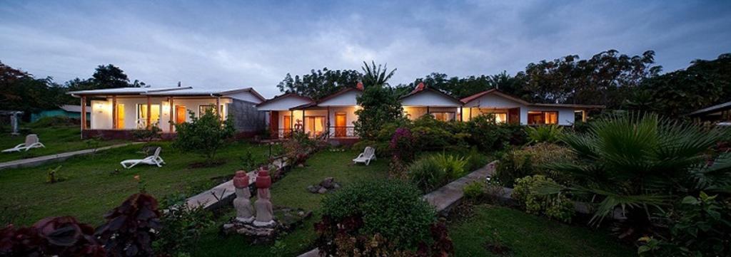 Cabanas Mana Nui Inn Hanga Roa Exterior photo
